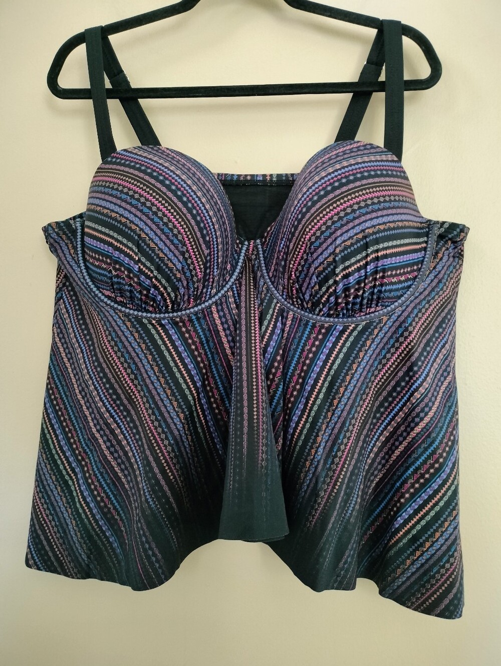 Swimsuits For All Fly Away Striped Multicolor Tankini Top 24 Beach Vacation Swim
